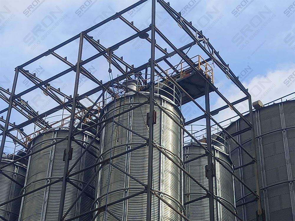 farm silo 