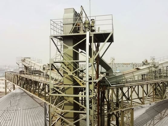 BELT CONVEYOR